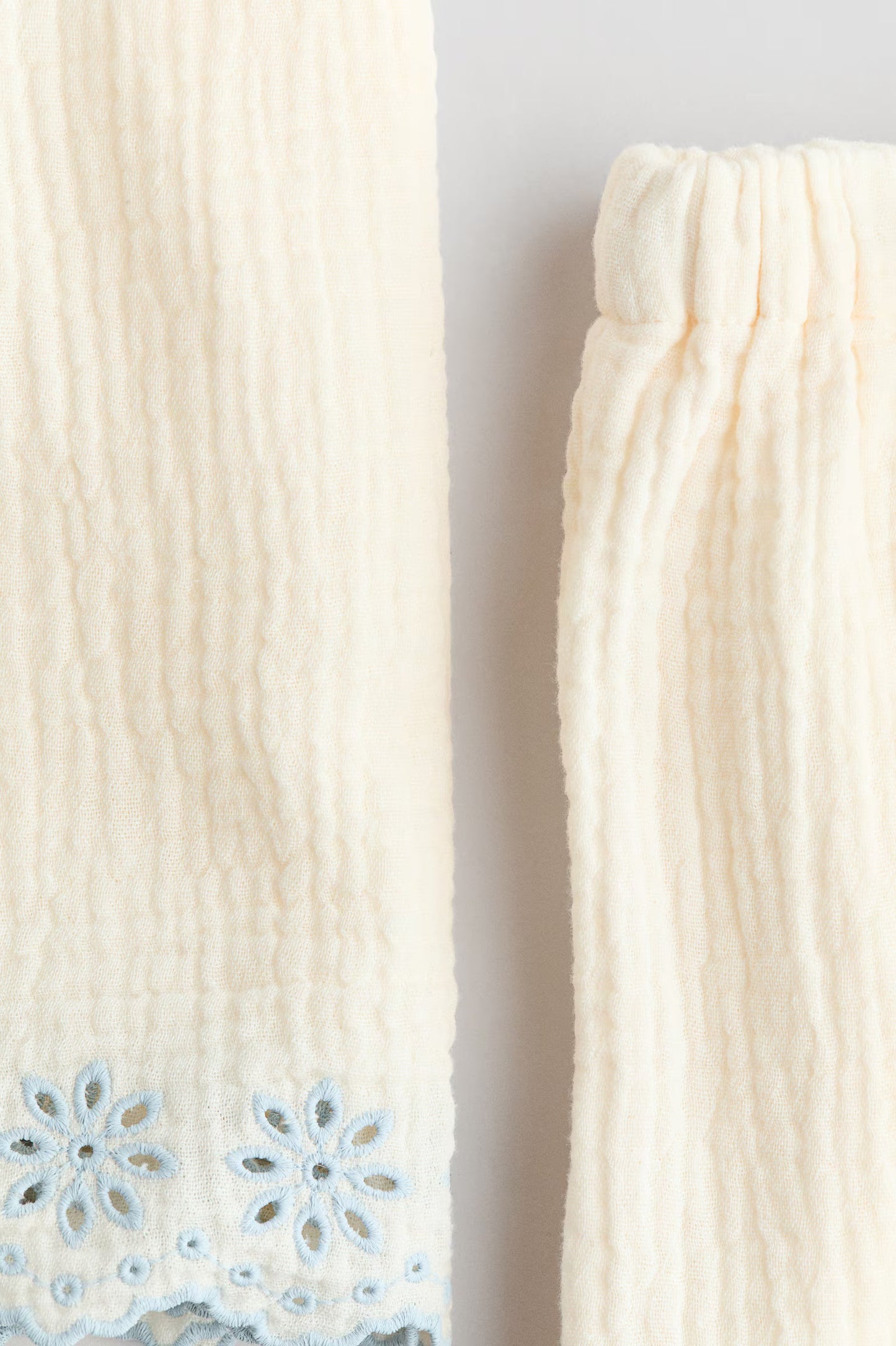 2-Piece Embroidered Cotton Muslin Newborn Set