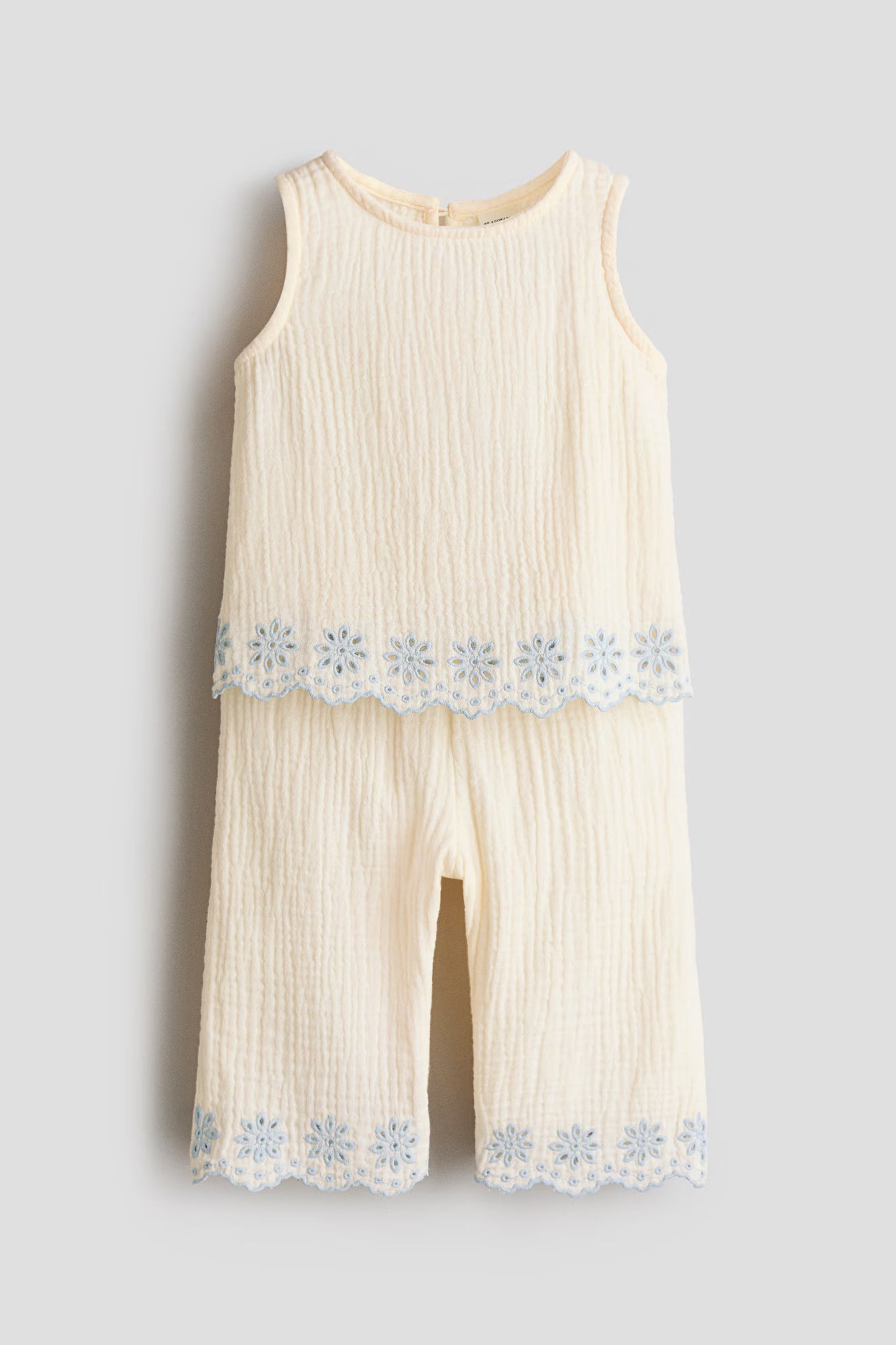 2-Piece Embroidered Cotton Muslin Newborn Set